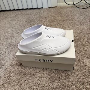 Under Armour Curry FoamTro Slides Men’s (7) Cut Small